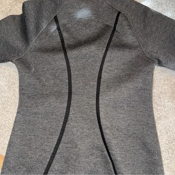 Athleta  Fuse Jacket- Dark  Heathered Gray Size  XS Structured Active Jacket