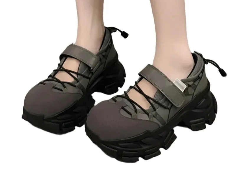 Attiir Crossed-tied Shoes
