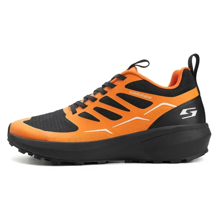 Comfortable men's hiking boots with arch support