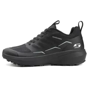 Comfortable men's hiking boots with arch support