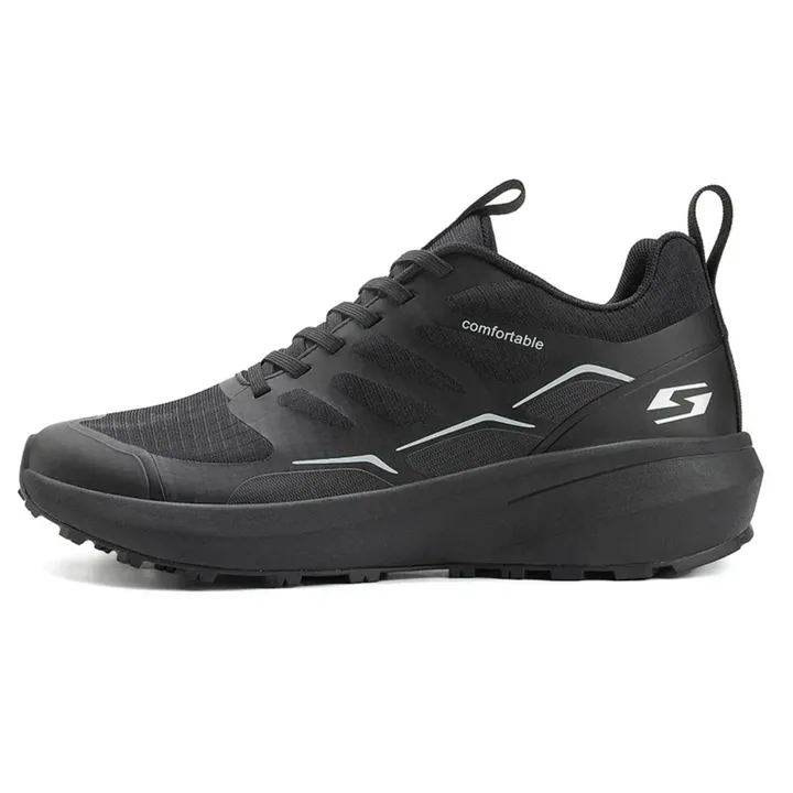 Comfortable men's hiking boots with arch support