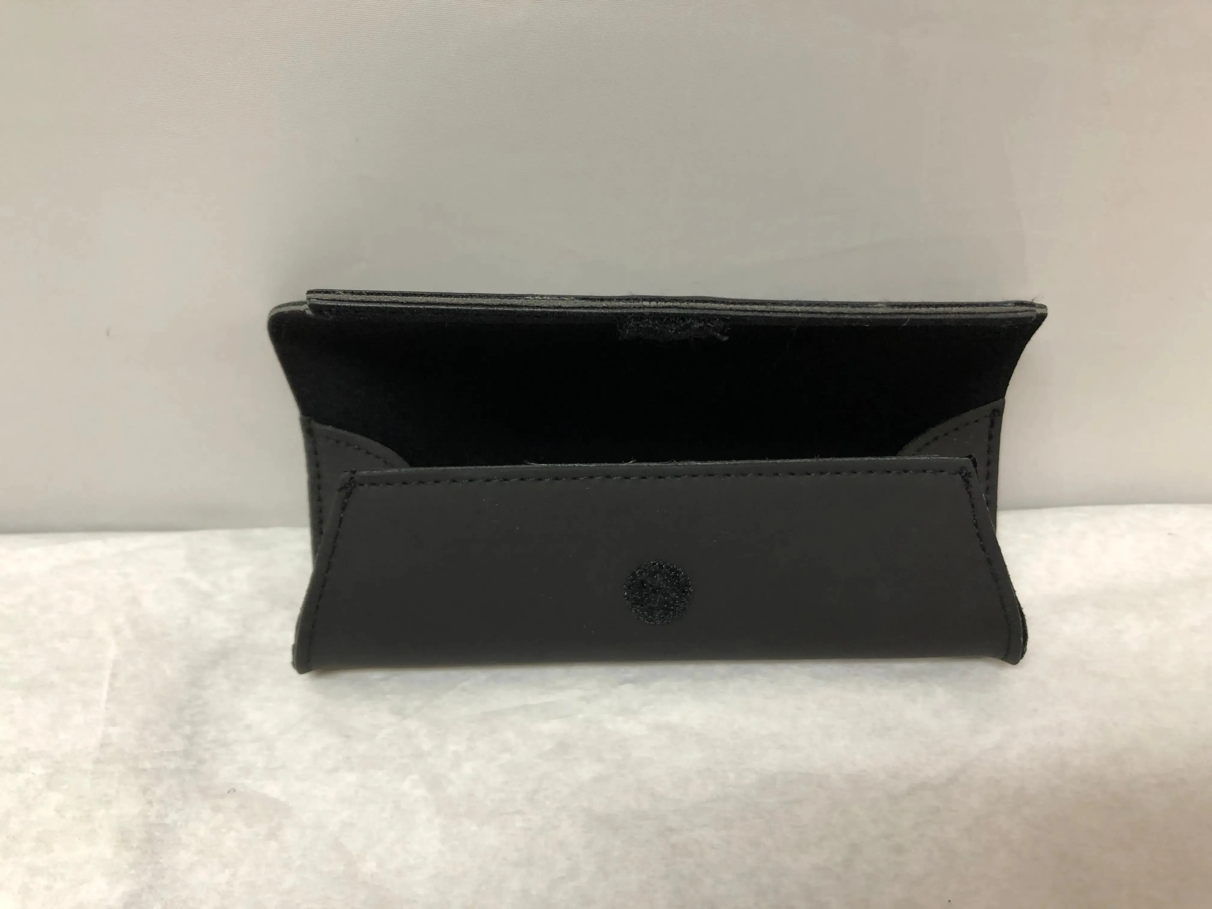 ELLE Black Optical Eyeglasses Soft Case | KMOPT-57