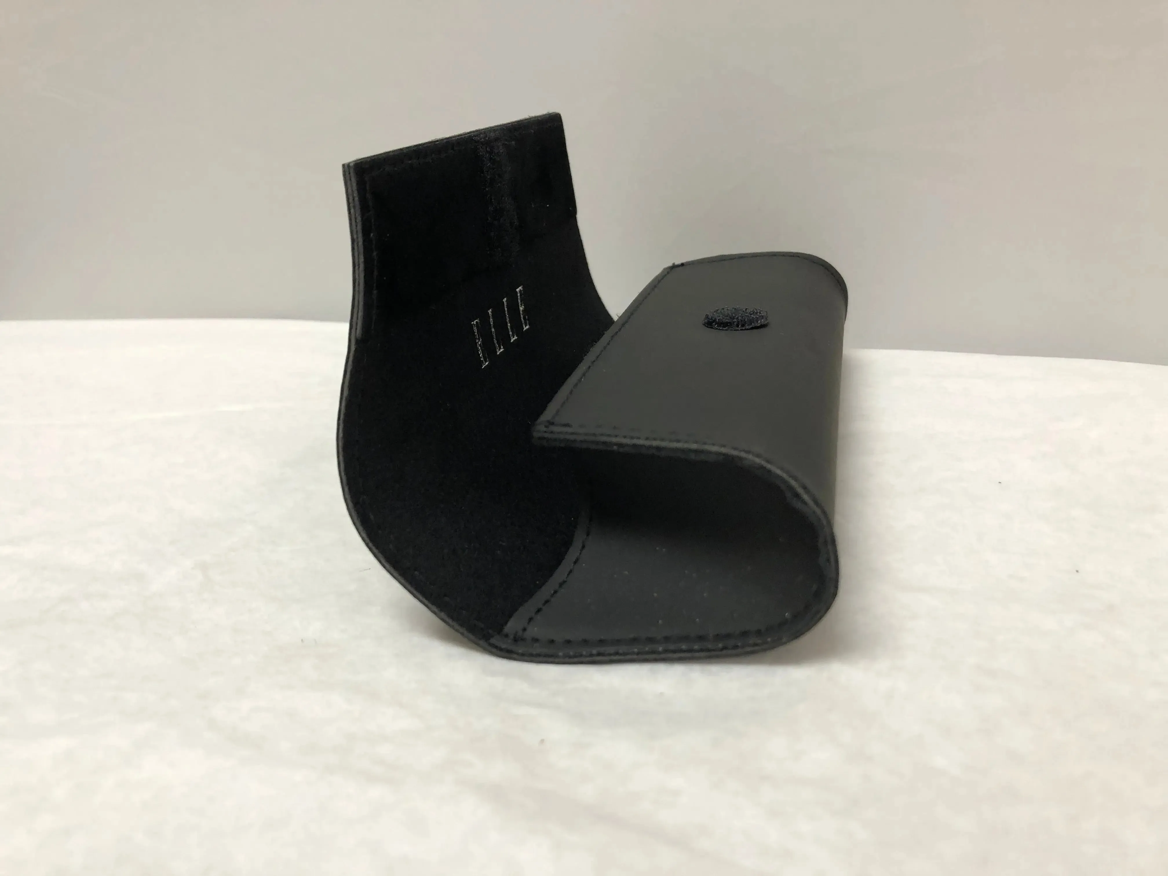 ELLE Black Optical Eyeglasses Soft Case | KMOPT-57