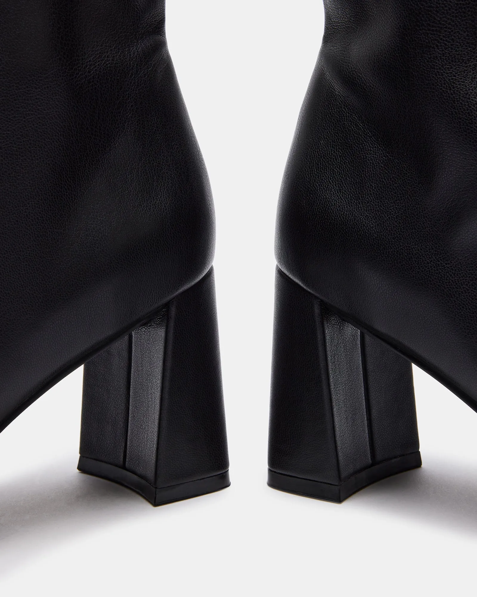 HUSH BLACK - SM REBOOTED