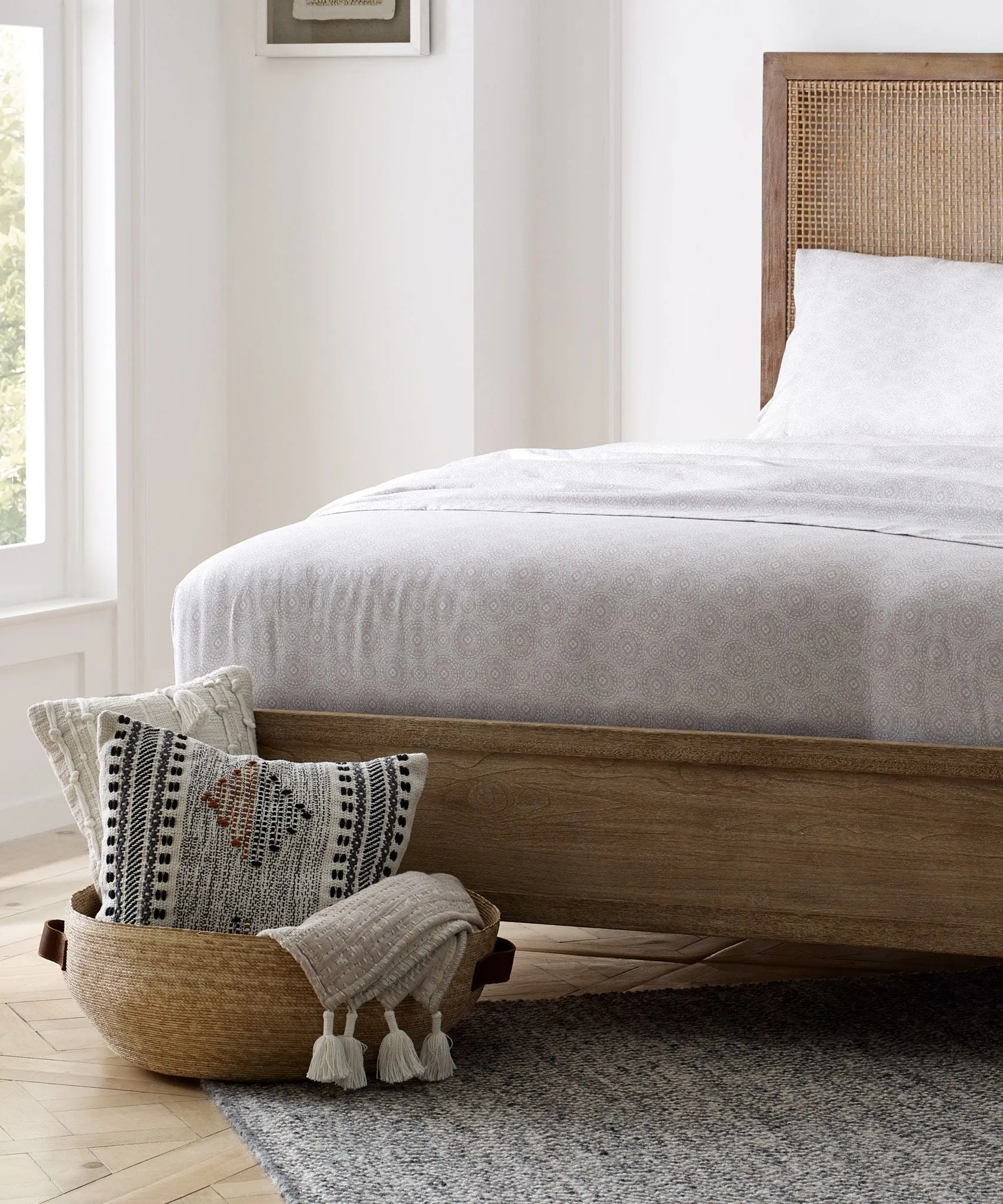 Liv Stripe Woven Tassel Throw