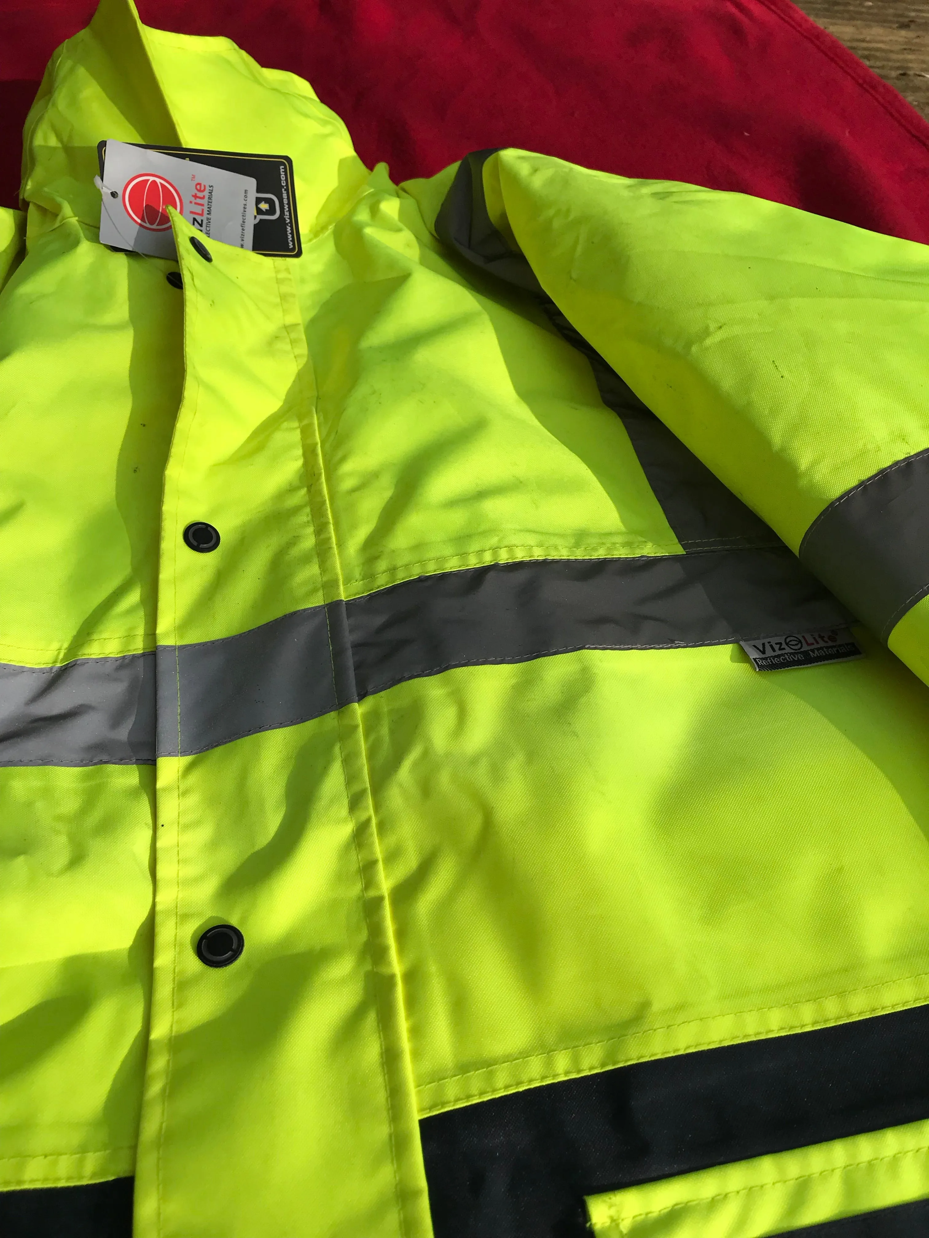 New vizwear hi vis waterproof coat size 2xl FREE POSTAGE