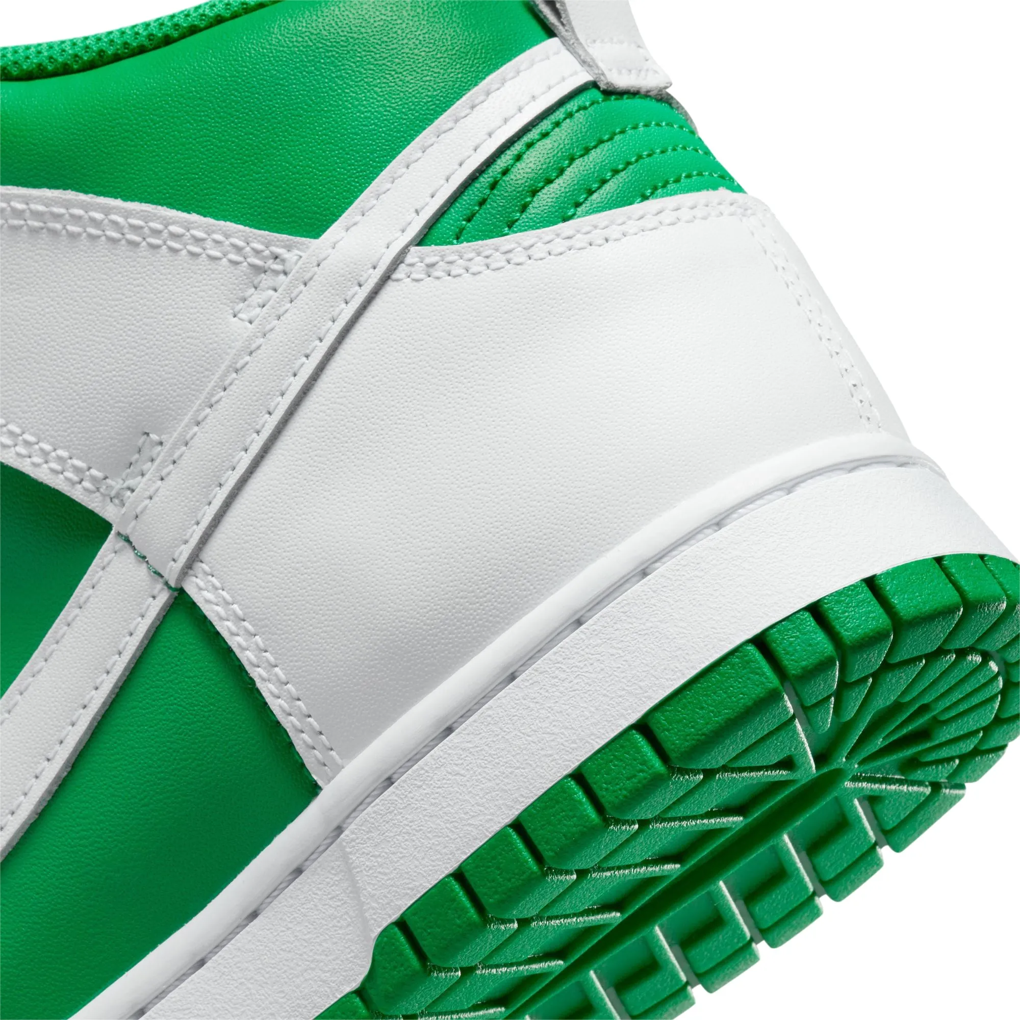 Nike Mens Dunk High Retro Shoes