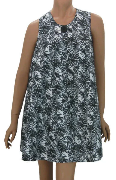 Stylish Hair Stylist Smock In Bamboo Black White Print