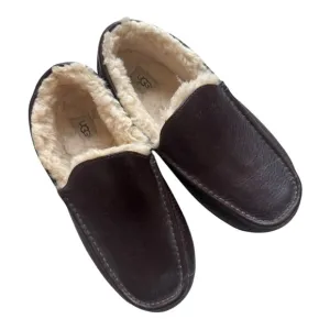 Ugg Men's Ascot Brown Slippers Fully Lined Sheepskin Size 11 US Preowned