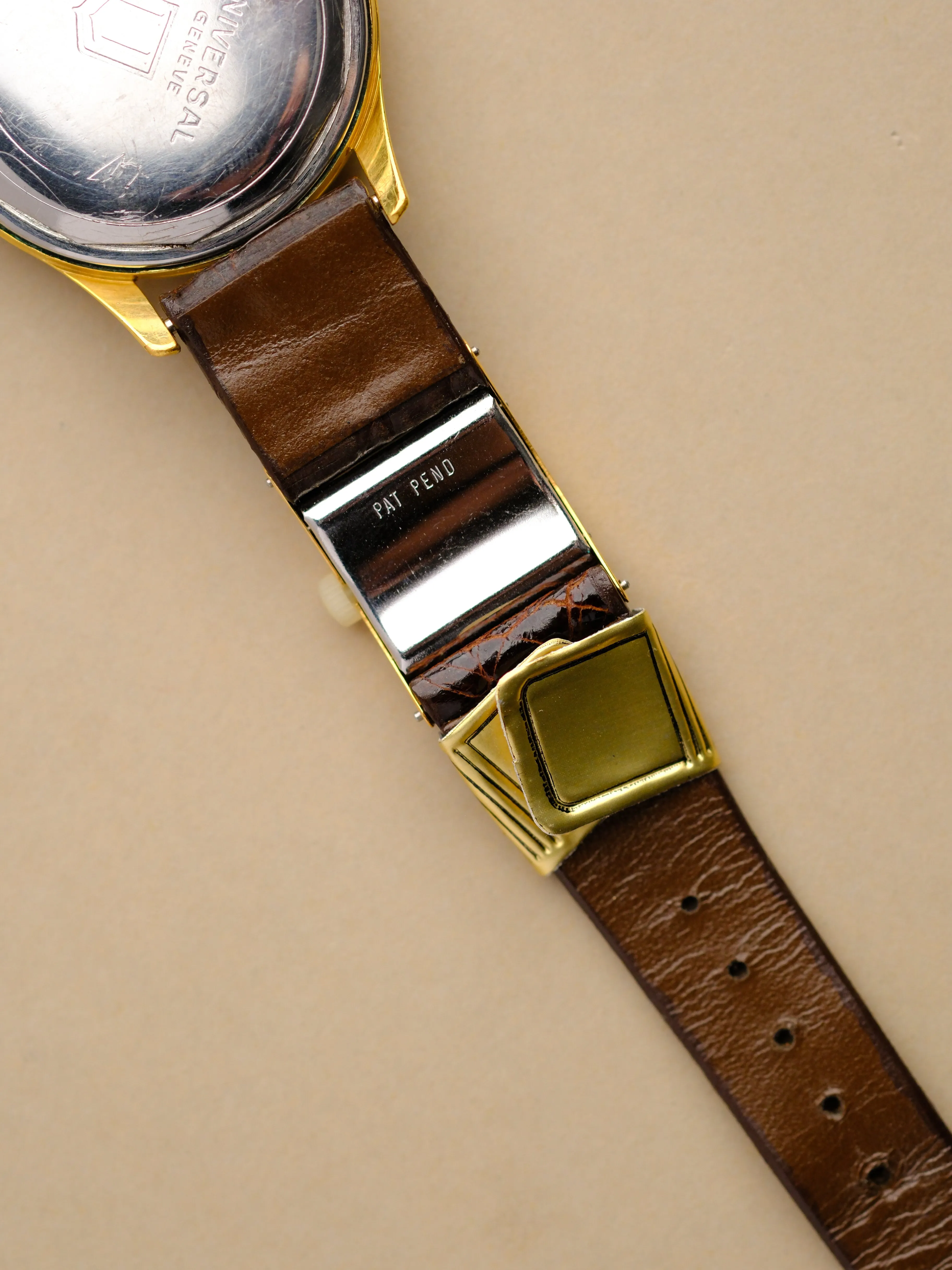 Universal Geneve 402409 Cross-Hair Dial - 1950's
