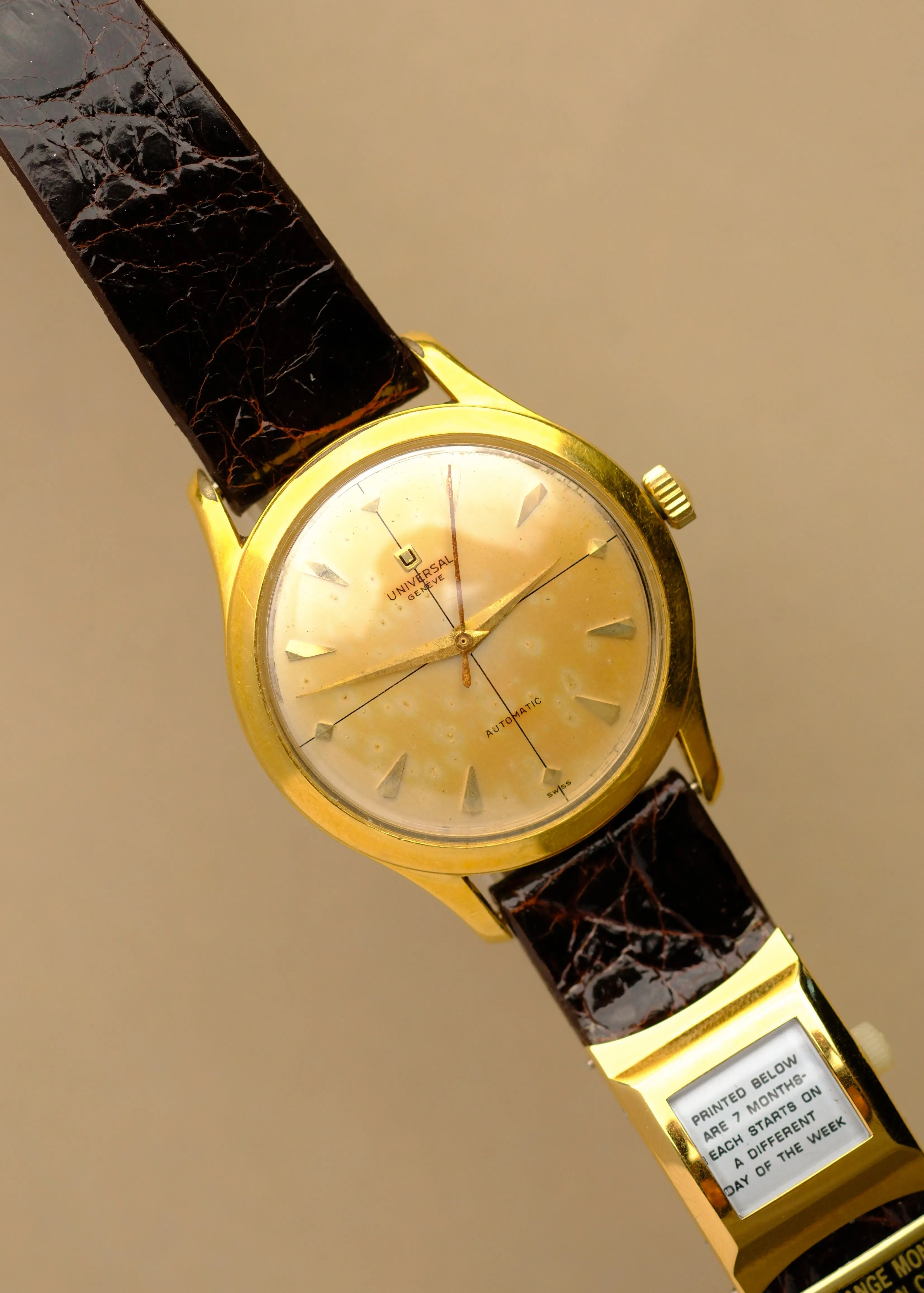 Universal Geneve 402409 Cross-Hair Dial - 1950's