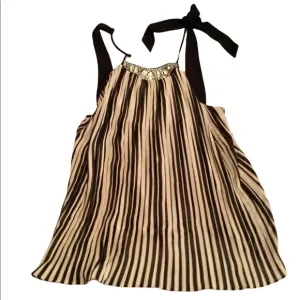 VICTORIA SECRET BABY DOLL . NWOT.