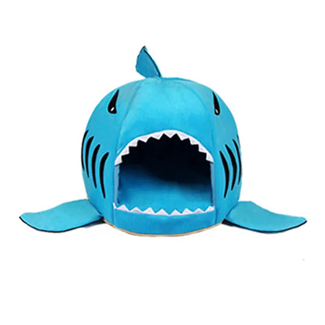 Warm Cozy Shark Cat House