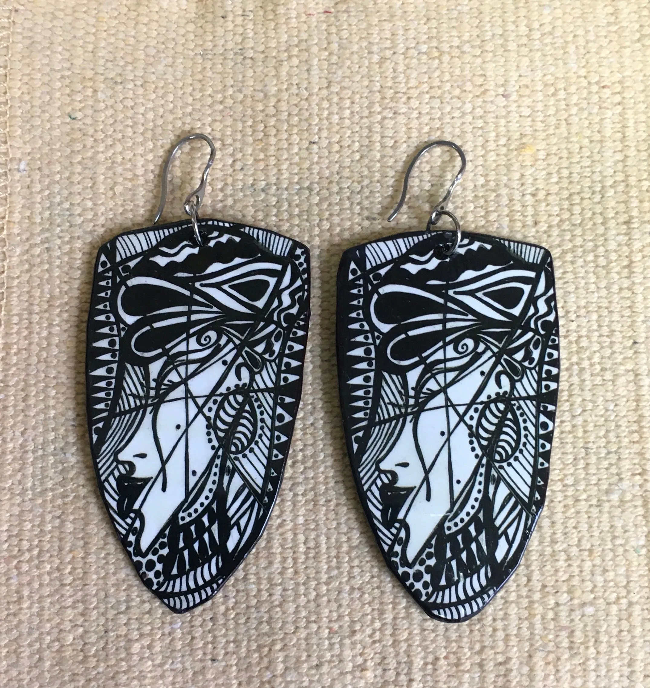 Wearable Art Earrings Black & White Nubian